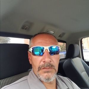 Meet your Posher, Darrell